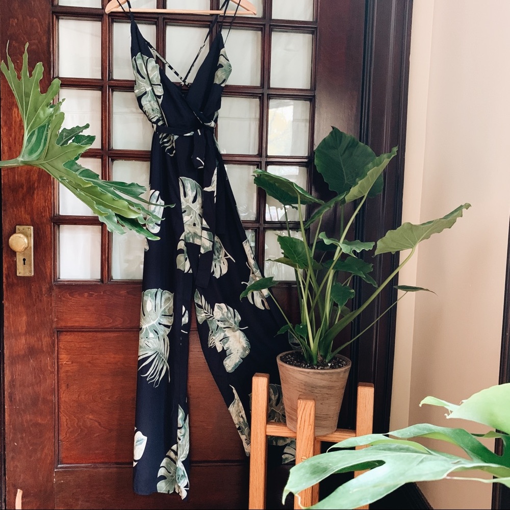 VICI Desert Palms Navy Jumpsuit Size Medium